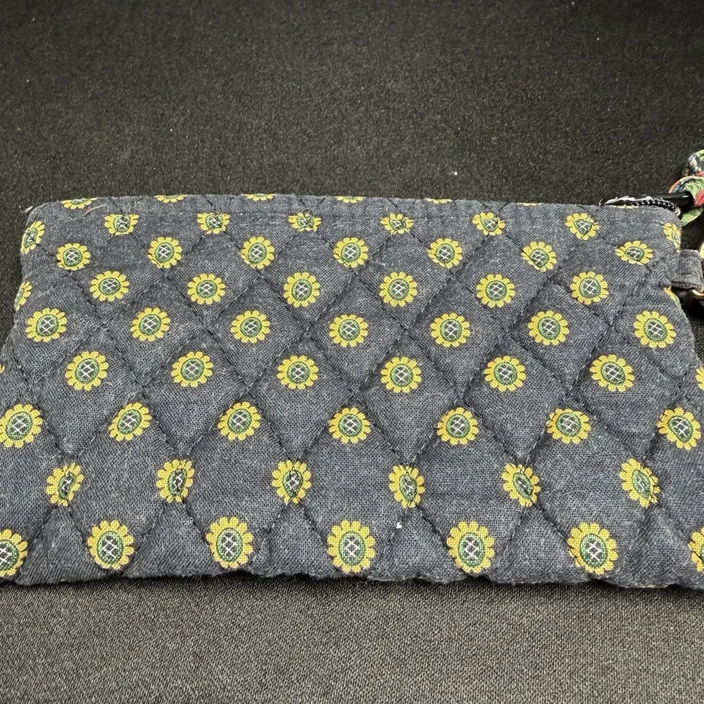 Vera Bradley Zip Wallet Wristlet Clutch Provencal Black Floral Quilted Retired